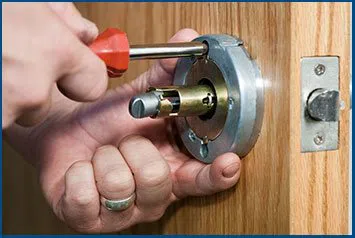 Locksmith Of San Leandro San Leandro, CA 510-404-0606 - new-locks-installation-commercial